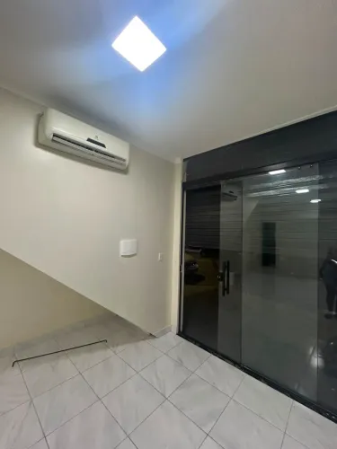 Ponto comercial próx. Av. Timbiras - principal.