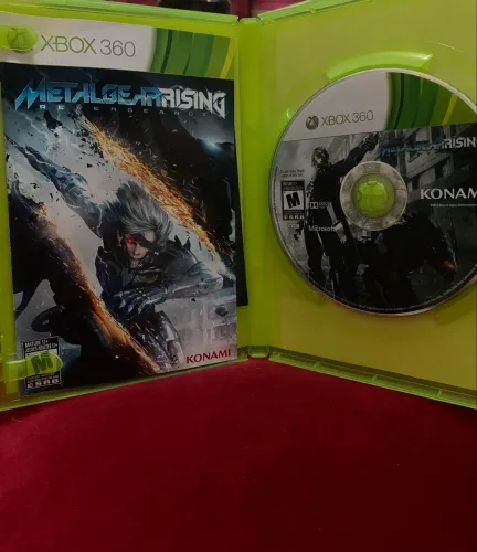 Metalgear rising jogo usado de Xbox 360 