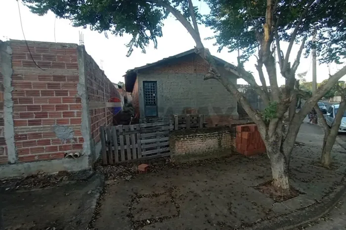 Terreno estratégico de 365 m² à venda no Jd. Santa Maria R$ 180.000,00