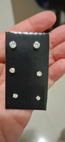 Brincos Trio Pequenos