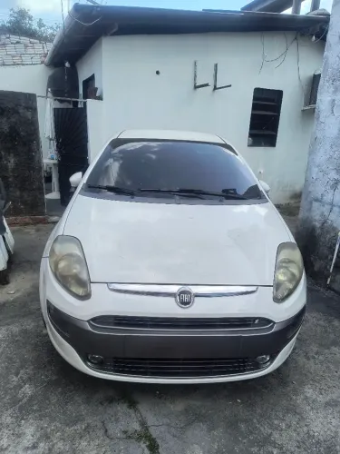 Fiat Punto Essence 1.6 Flex 16V 5P 2013