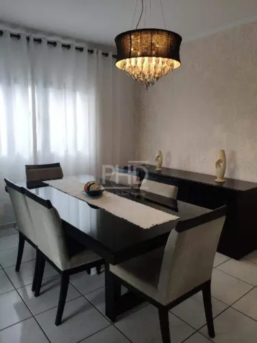 Sobrado com 3 Quartos e 4 banheiros à Venda, 217 m² - Santo André