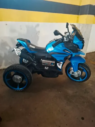 Triciclo Menino