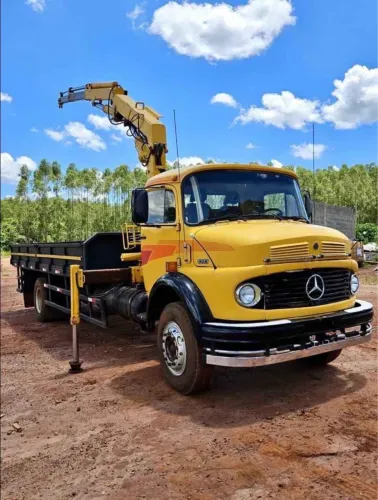 Vendo caminhão 1313 munck 1980