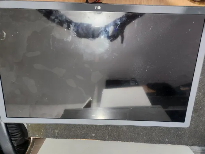 Tv Lg de 32 com display quebrado