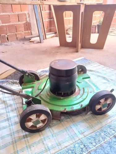 Máquina de corta grama barato seminova