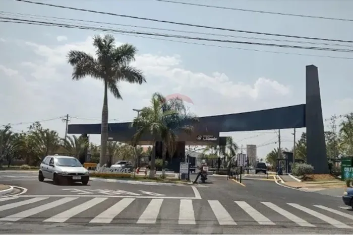 Casa à venda no Condominio Moradas - Araçatuba/SP