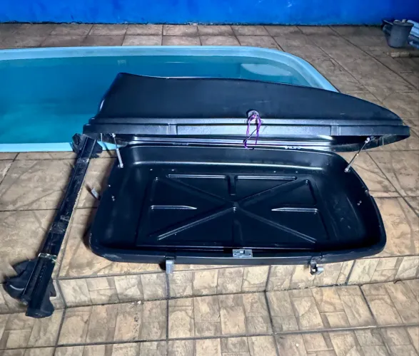 BAGAGEIRO DE TETO / MALEIRO 300L + BARRAS DE RACK T-CROSS - R$ 800,00