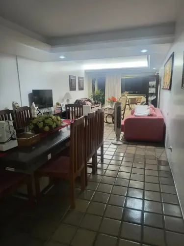 Avenida, excelente apto de frente, 220m2 util, 3 var, 4qts 2sts, 3 elevadores, 2 vgs, quad