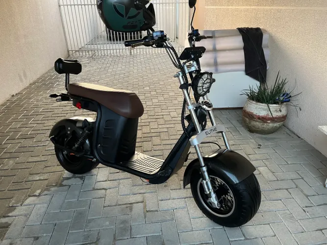Scooter R13 em ótimo estado! R$ 7.000