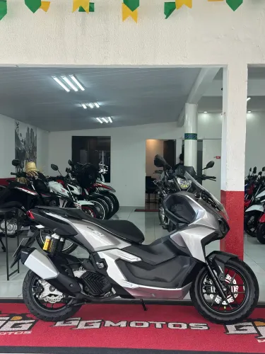 HONDA ADV 2025