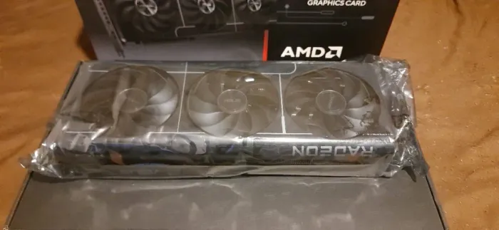 Placa de Video Asus Radeon RX 9060 XT Prime OC Edition, 16GB, GDDR6 (USADA PRA TESTE)