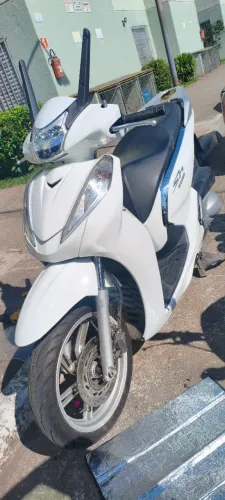 Sh300i 2016 vendo ou troco