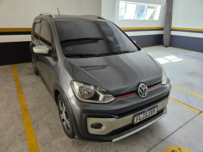 Volkswagen Up! Cross 1.0 TSI Total Flex 12V 5P 2018