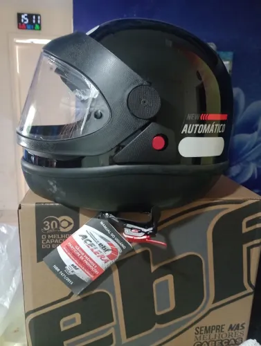 Capacete EBF Automático Tamanho 58,preto lacrado zerado na caixa.