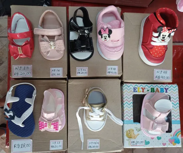 Calçados e meias para bebe 