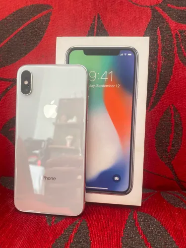 iPhone x 128gb