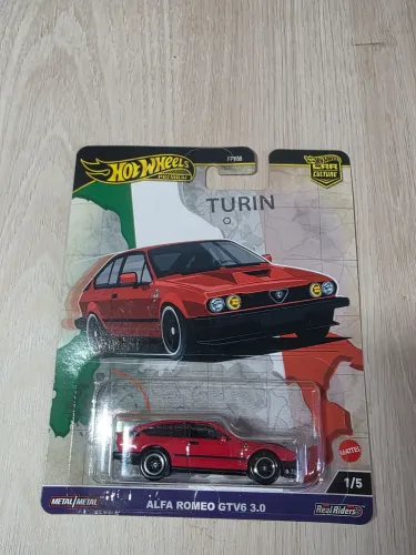 Hot wheels premium
