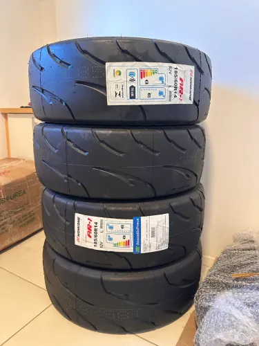 Pneus Semi Slick 185/60 R14 ZERADOS