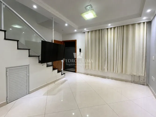 Sobrado em condomínio para alugar no Ermelino Matarazzo, 68 m², 2 suítes, 2 vagas e churra