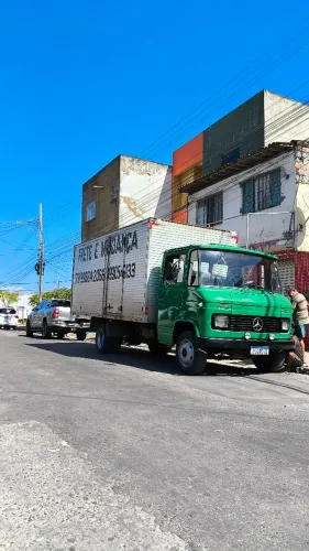 Baú disponível para mudança e fretes