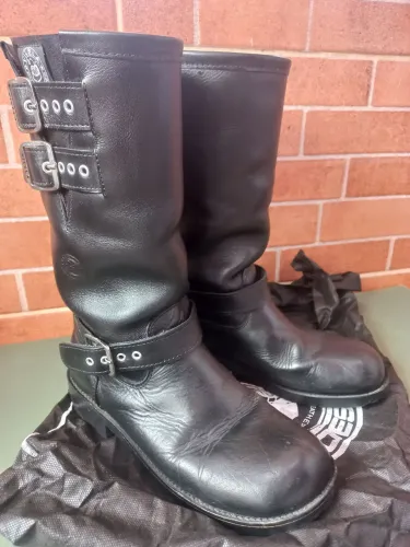 Bota Vilela 