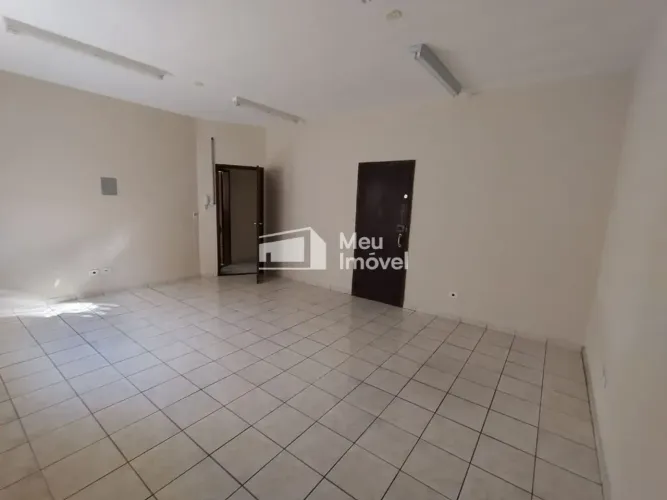Imóvel para aluguel tem 35 metros quadrados em Centro - São José dos Campos - SP