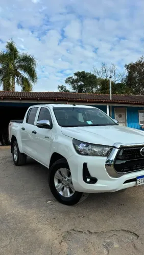 Toyota Hilux CD 4X4 2.8 Diesel Mec. 2024