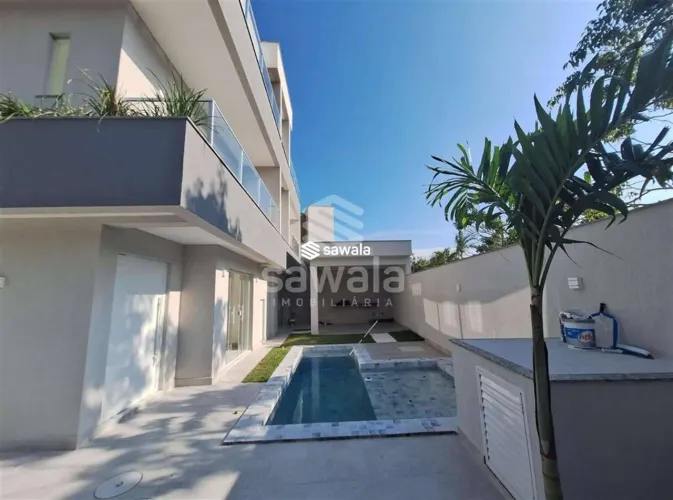 Casa à venda com 300,00m² e 4 quartos em Vargem Pequena, Rio de Janeiro - RJ
