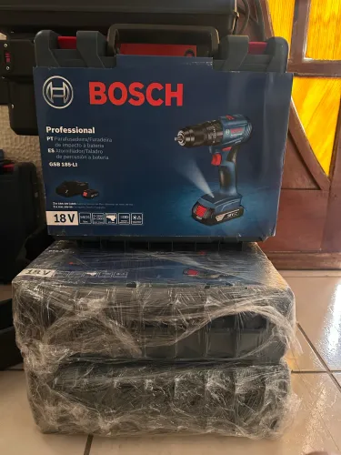 FURADEIRA E PARAFUSADEIRA GSB 183-LI C/ 2 BATERIAS BOSCH