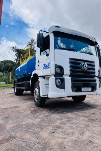 Caminhão pipa VW 13190 constelation 10.000l