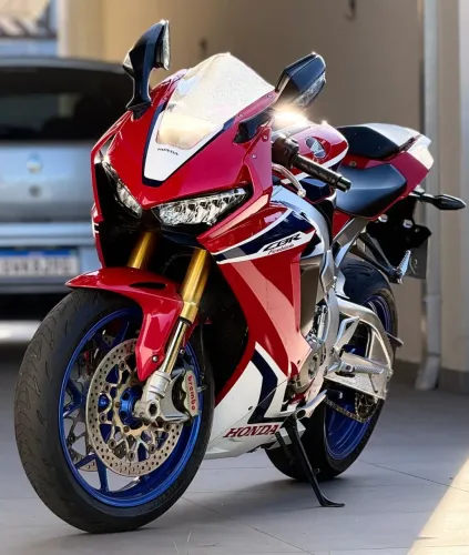 Vende-se CBR 1000