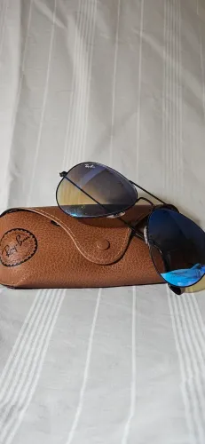 Óculos de Sol Ray-Ban Aviator Preto - Lentes Degradé Azuis (Com Estojo)