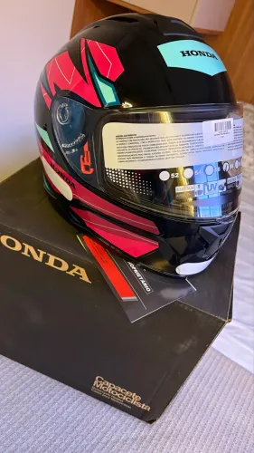 Capacete HONDA colors NOVO ?