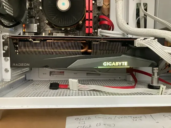 Placa de vídeo Gigabyte Rx6800xt Gaming Oc de 16GB