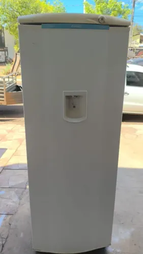 Geladeira Consul degelo