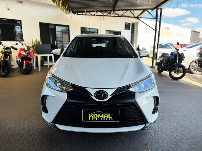 Toyota Yaris XS Connect Sedan 1.5 Flex 16V AUT 2023