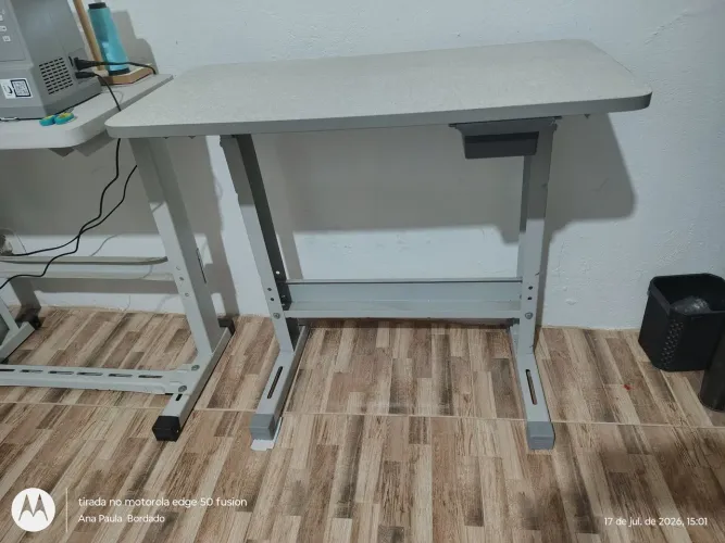 Mesa pra máquina de costura doméstica 80x40