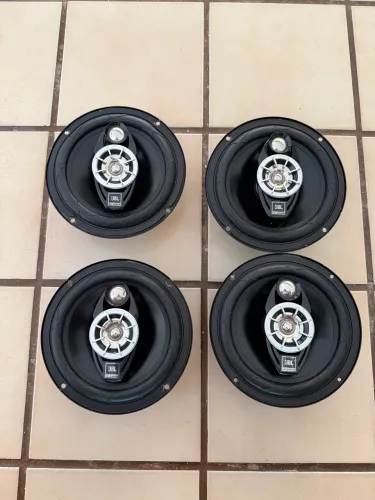 4 auto falantes JBL 240w novos