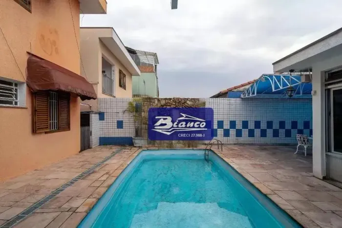 Casa com Piscina na Vila rosália 425m² sendo 3 suítes