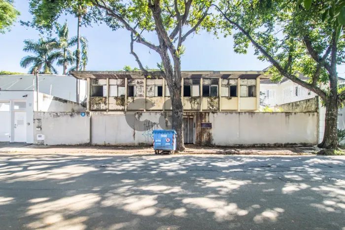Terreno Residencial com 800m² à Venda em Santo Amaro - São Paulo/SP