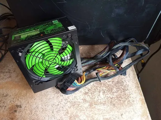 Fonte Gamer ATX de 500W