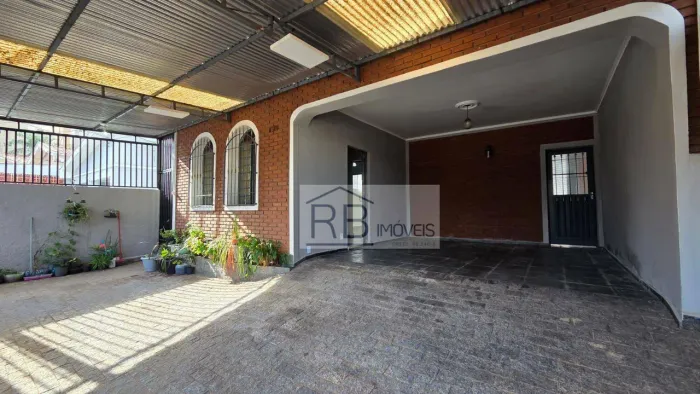 Casa com 3 dormitórios para alugar, 180 m² por R$ 4.200,01/mês - Jardim do Lago - Campinas