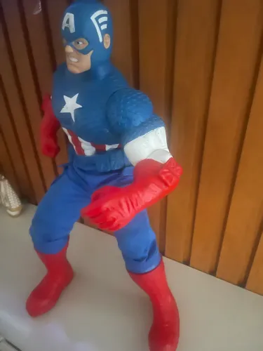 Boneco Capitão América (54)cm