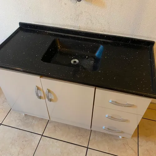 BALCÃO COM PIA NOVO