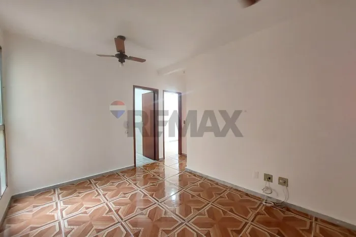 Apartamento com 2 quartos 01 vaga para locação no Bairro Betânia.