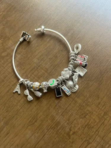 VENDO PULSEIRA DE PRATA COM BERLOQUE