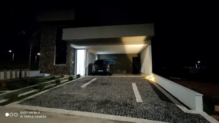 CASA TÉRREA EM CONDOMÍNIO FECHADO