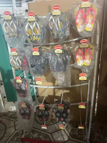 Acompanha 36 pares