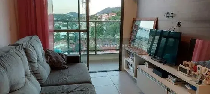 Lindo Apartamento com 2 quartos no Badu,Condomínio Ferney Voltaire